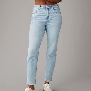 AE Strigid Mom Jean